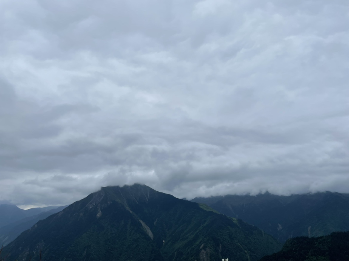 巴朗山大雪塘观景台