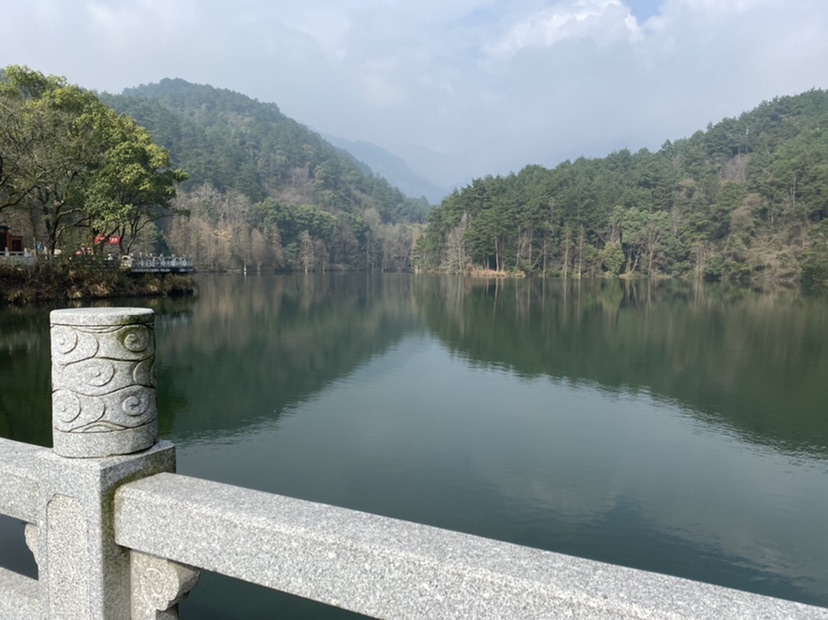 衡山国家重点风景名胜区-华严湖